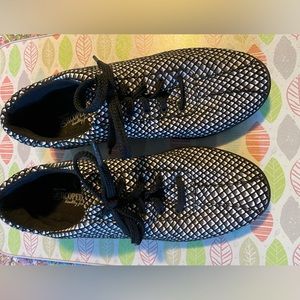 Arcopedico checkered shoes size 40 -NWOB